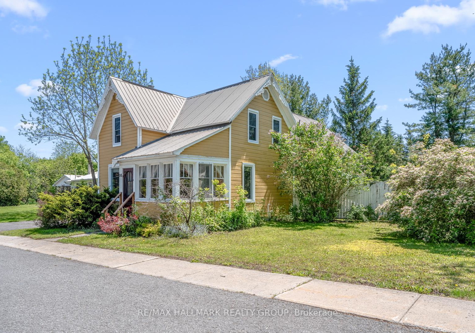 95-morewood-street-north-dundas-ontario-x12178115