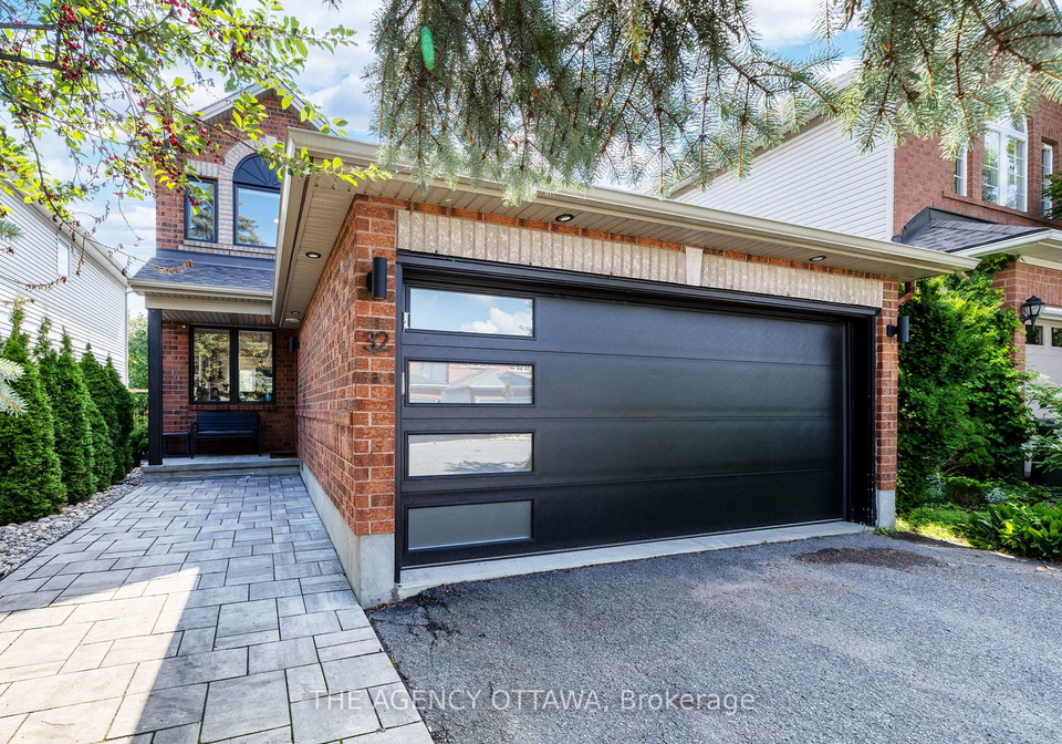 32-whitestone-drive-ottawa-ontario-x12178155