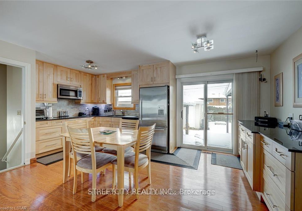 6-silverdale-crescent-london-south-ontario-x12178280