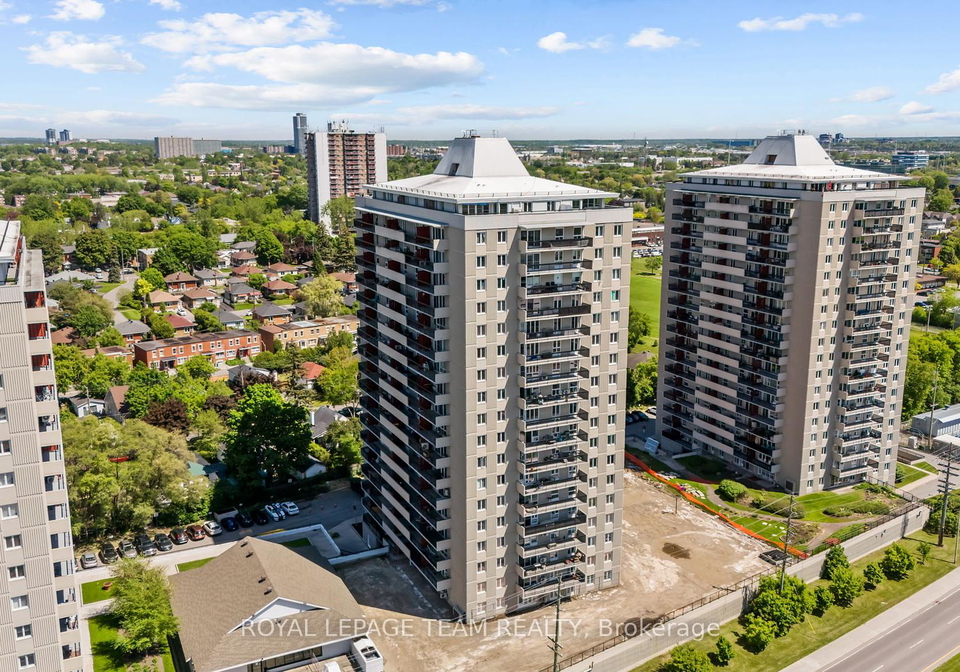 158b-mcarthur-avenue-ottawa-ontario-x12178284