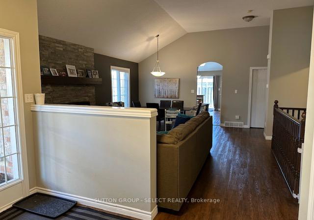 888-silversmith-street-london-north-ontario-x12178406