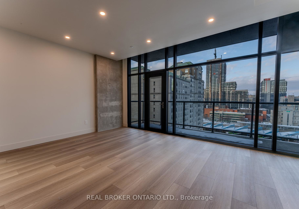 24-augusta-street-hamilton-ontario-x12178546