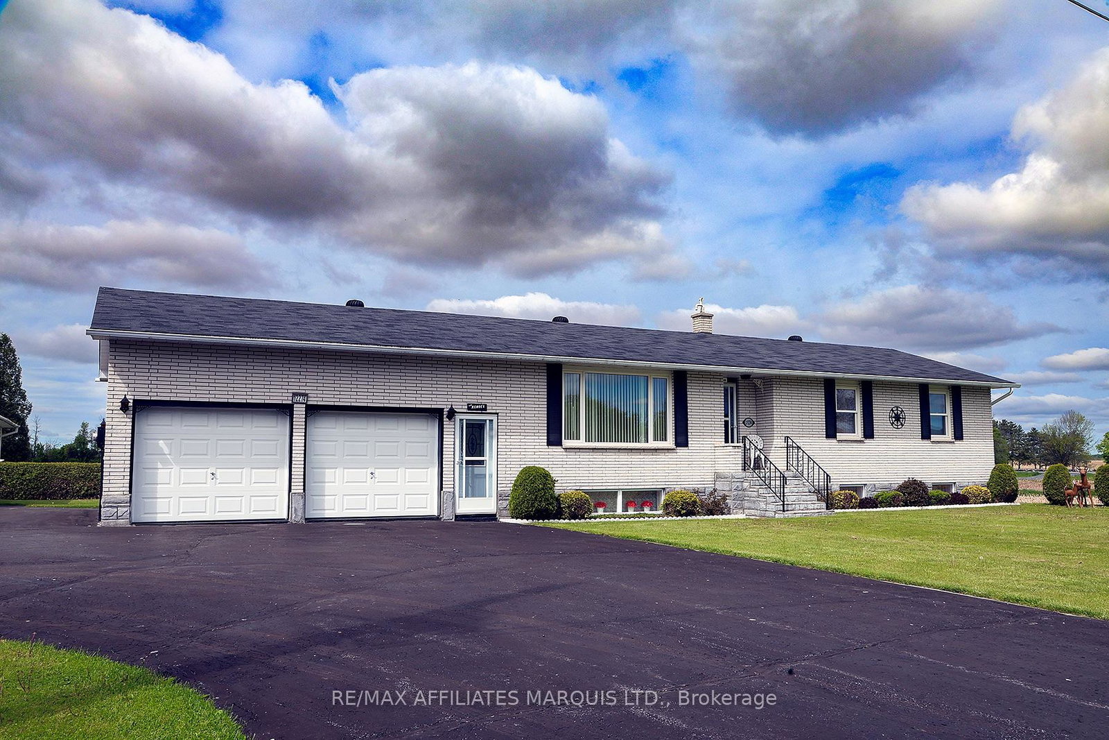 12274-county-road-18-south-dundas-ontario-x12178636