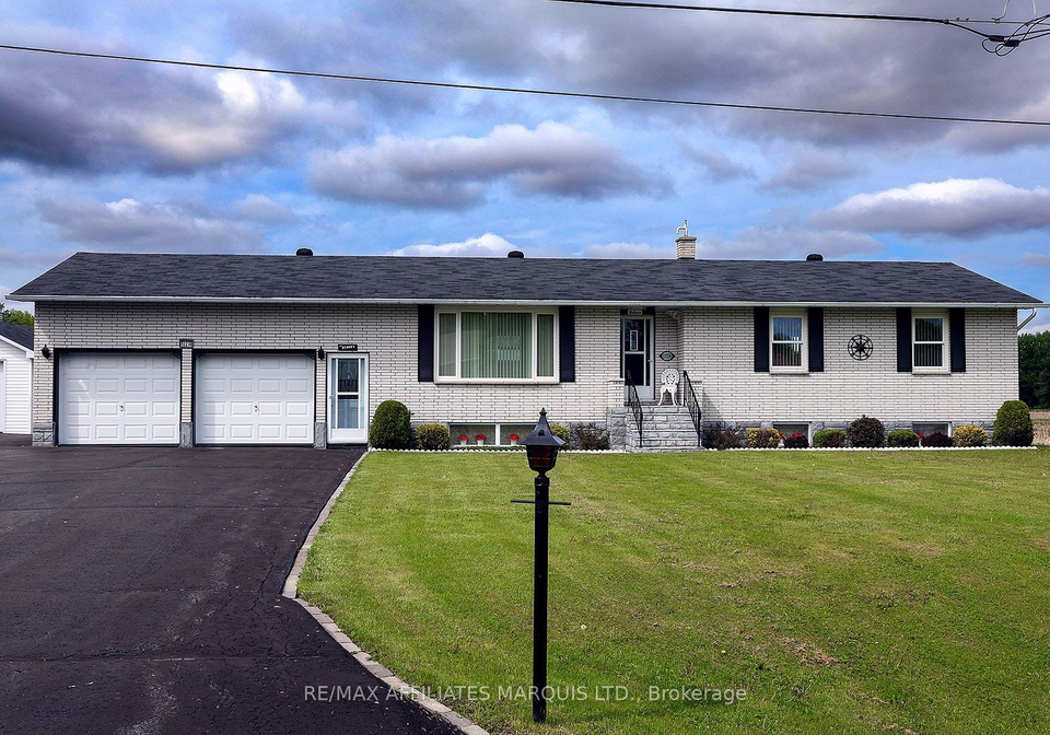 12274-county-road-18-south-dundas-ontario-x12178636