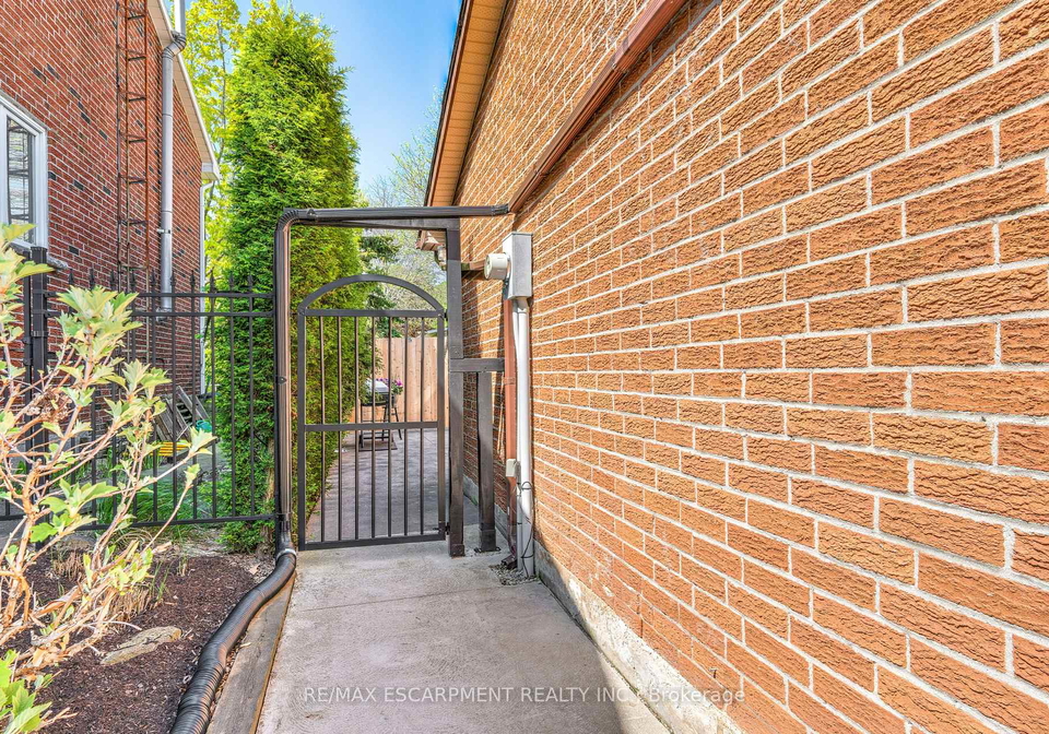 11-melissa-crescent-hamilton-ontario-x12178697