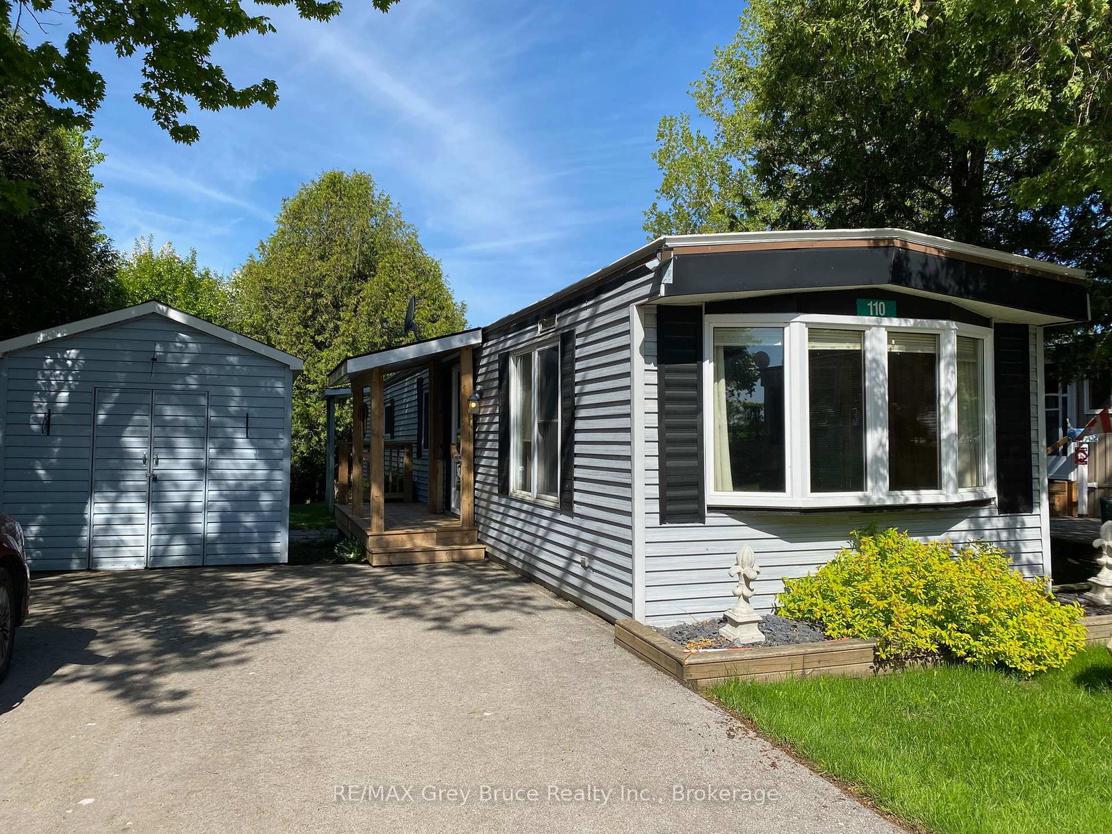 110-sussex-square-georgian-bluffs-ontario-x12178750