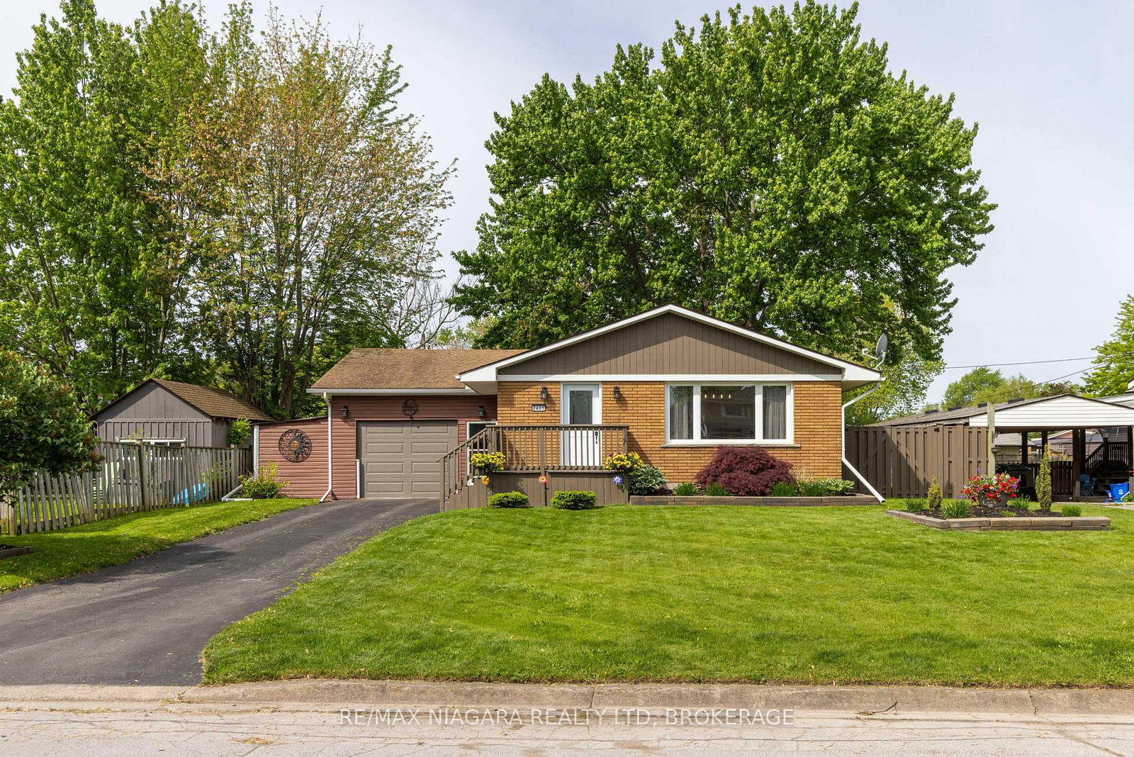 8401-breadner-crescent-niagara-falls-ontario-x12178944
