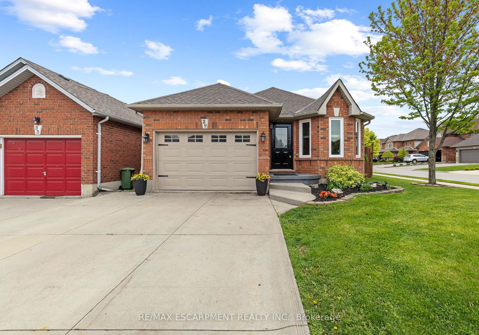 29-briarose-place-hamilton-ontario-x12179019