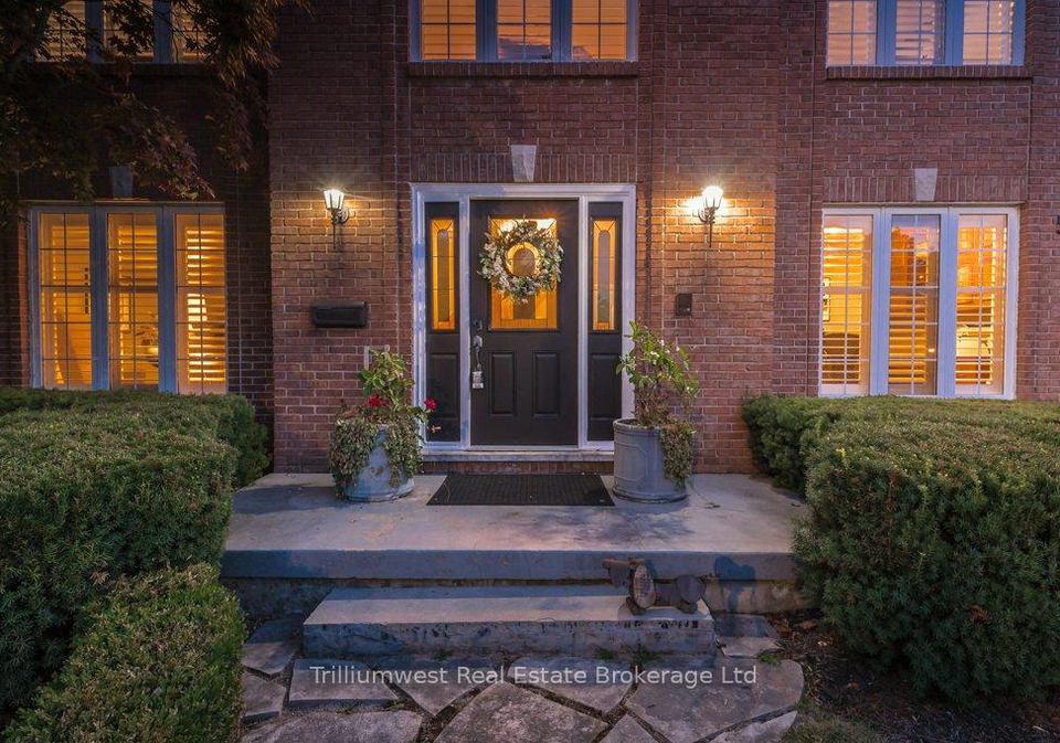 530-sandbrooke-court-n-waterloo-ontario-x12179344