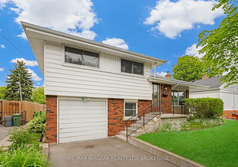 1017-brucedale-avenue-e-hamilton-ontario-x12179543