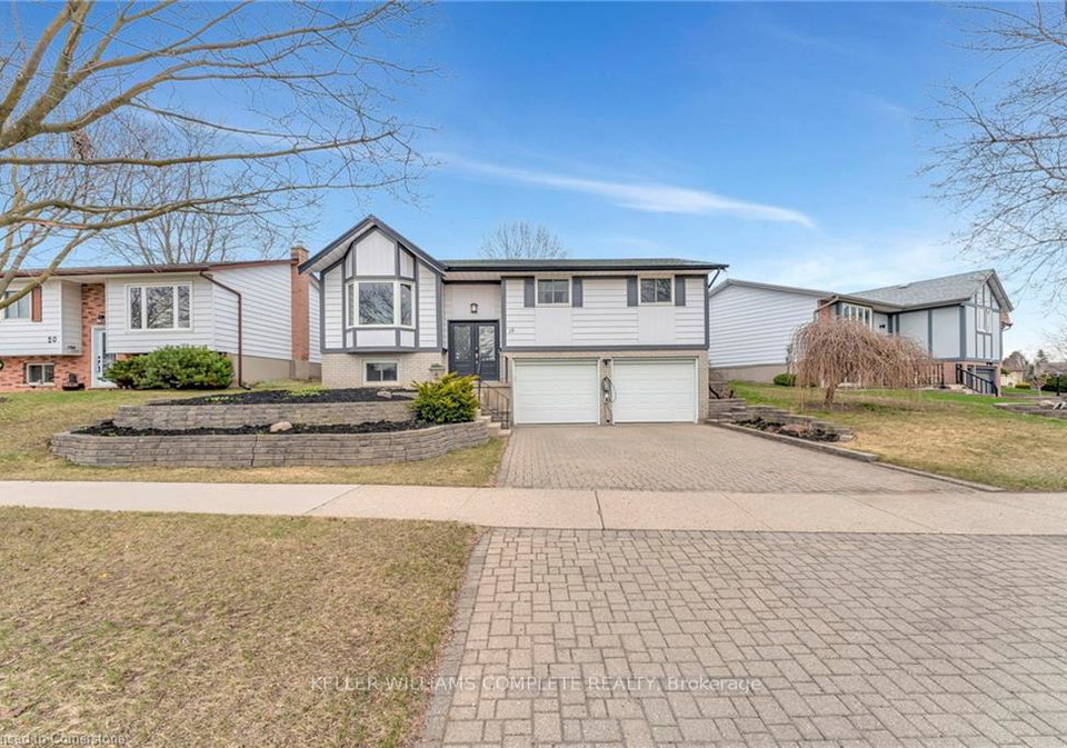 16-settlers-drive-kitchener-ontario-x12179626