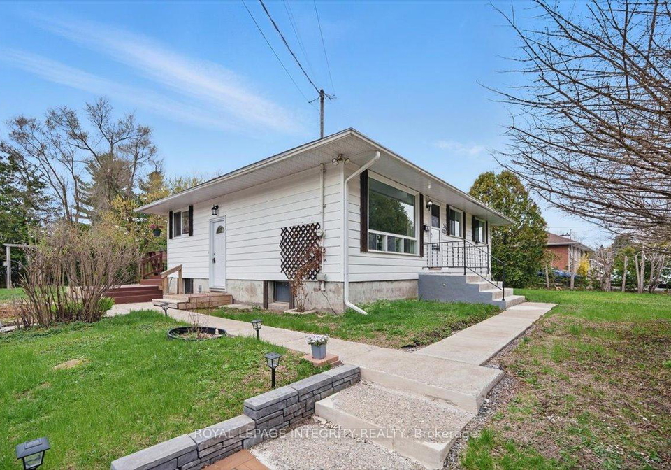 3328-elizabeth-street-ottawa-ontario-x12179667