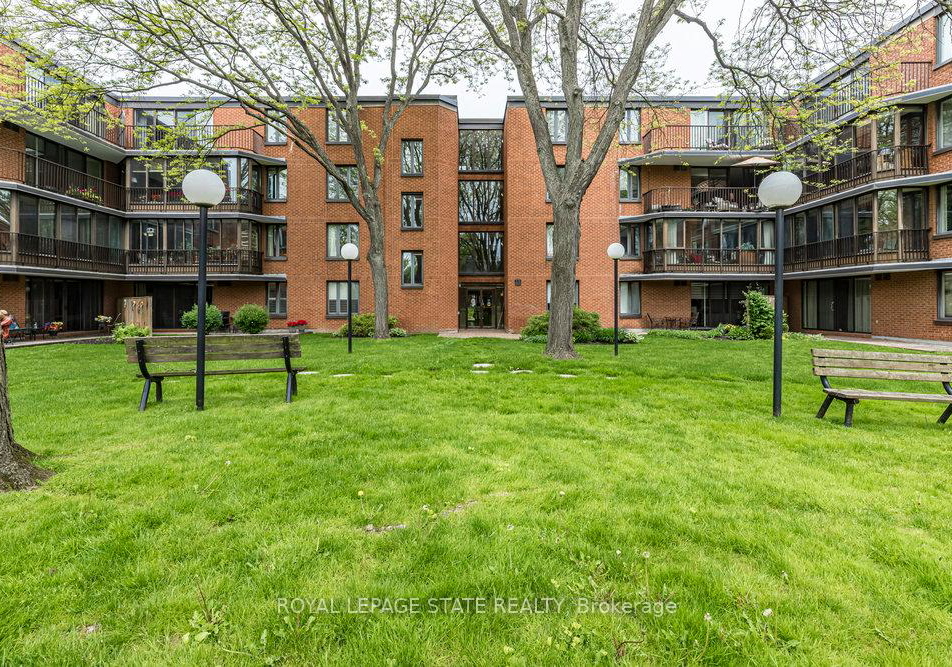 150-wilson-street-w-hamilton-ontario-x12180143