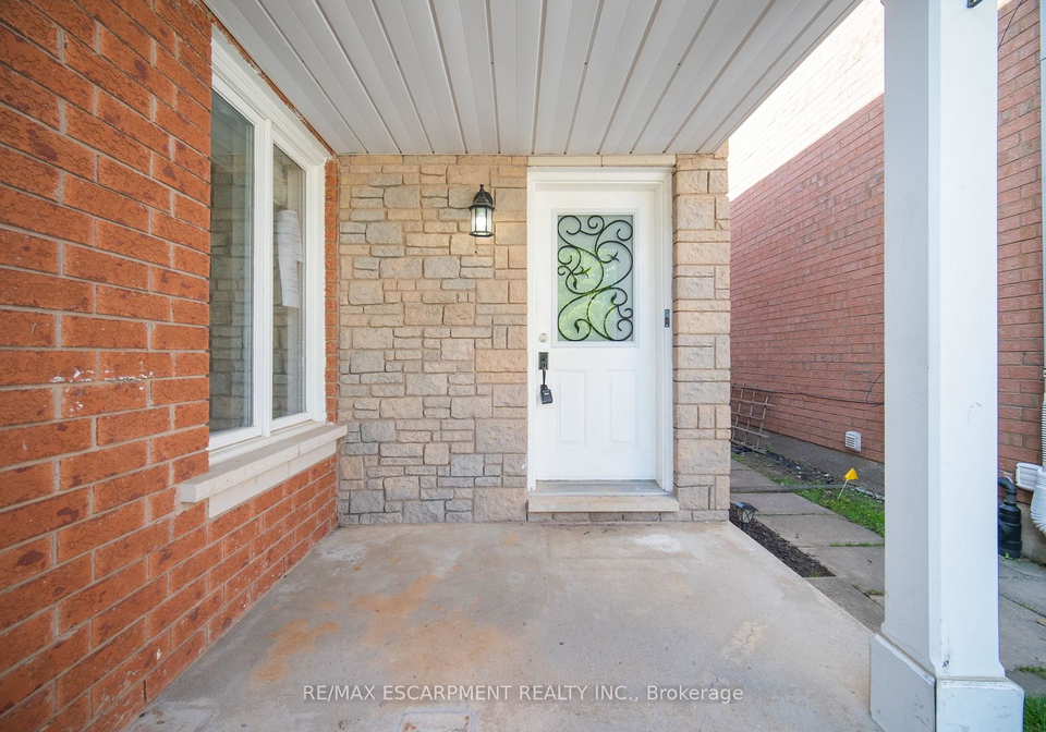 68-stonecairn-drive-cambridge-ontario-x12180200