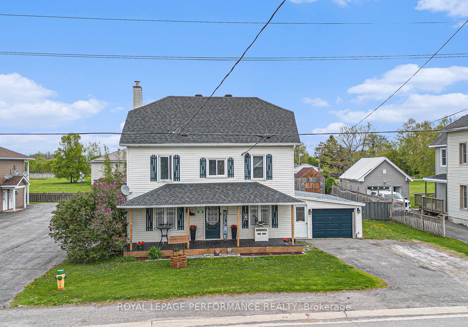 30-queen-street-north-stormont-ontario-x12180300