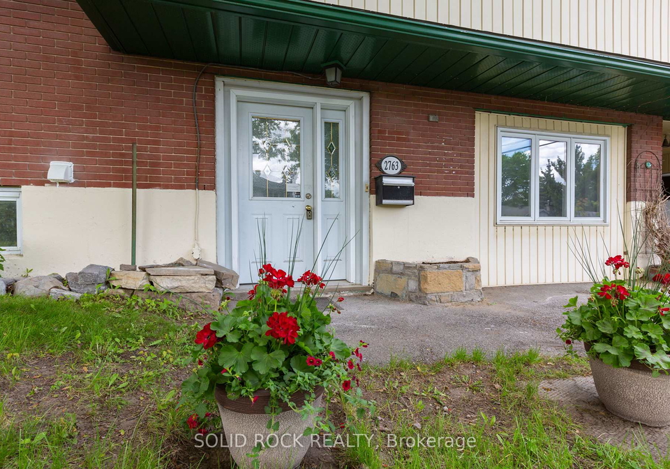 2763-kelly-avenue-s-ottawa-ontario-x12180526