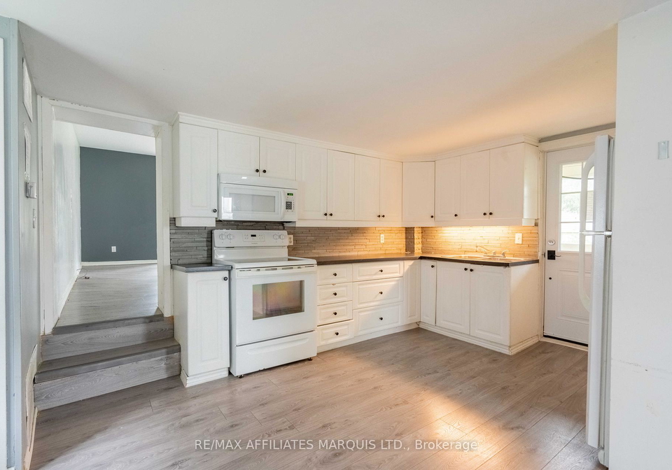 17390-county-43-road-north-stormont-ontario-x12180609