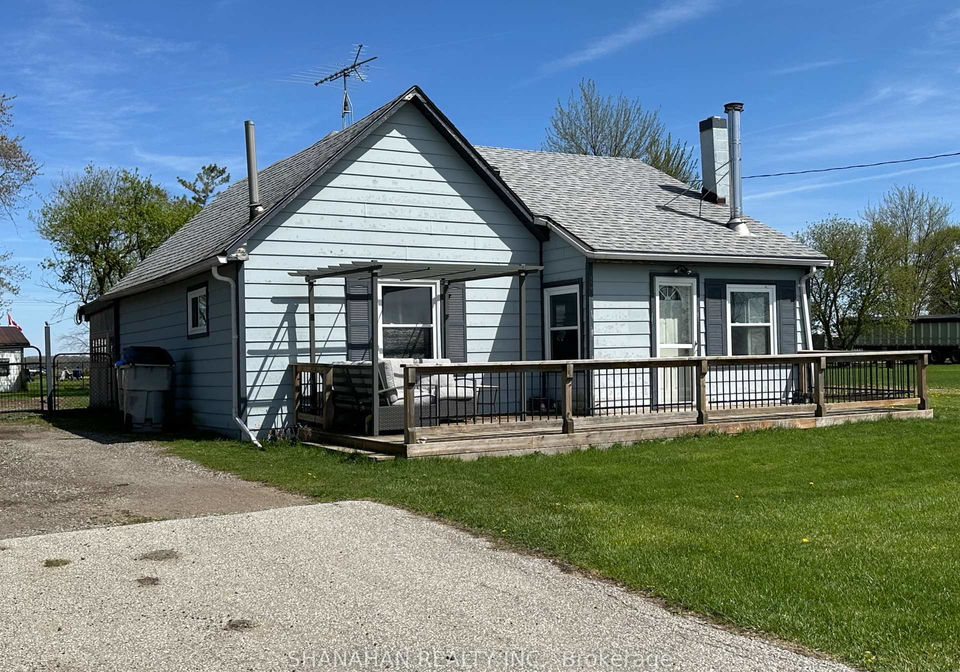 3158-queen-street-brooke-alvinston-ontario-x12180610