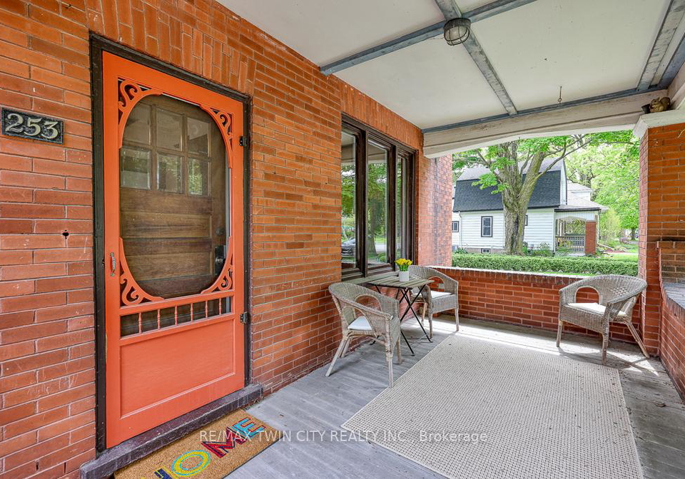 253-peel-street-wilmot-ontario-x12180631