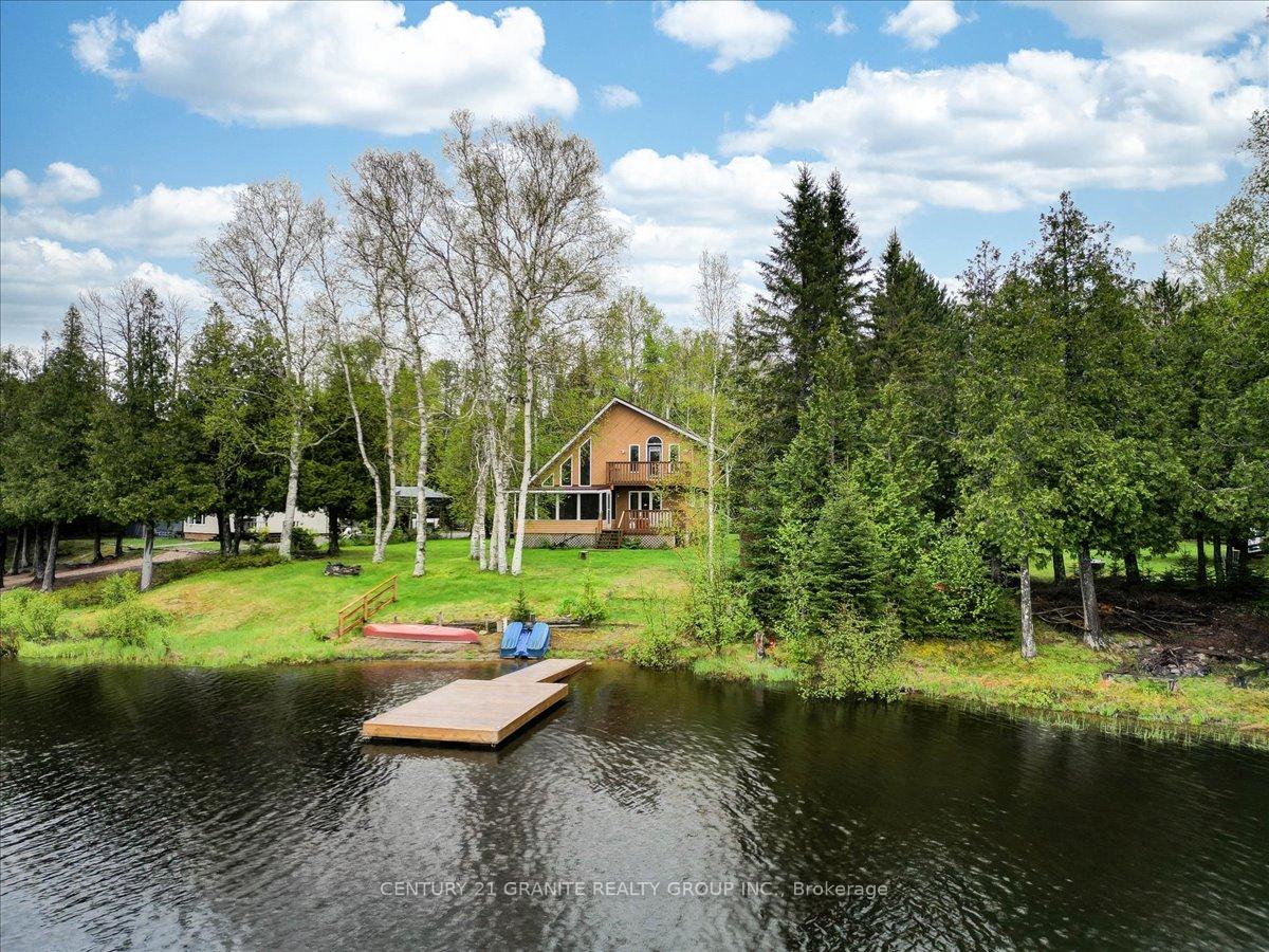 81-macrae-lane-hastings-highlands-ontario-x12180811