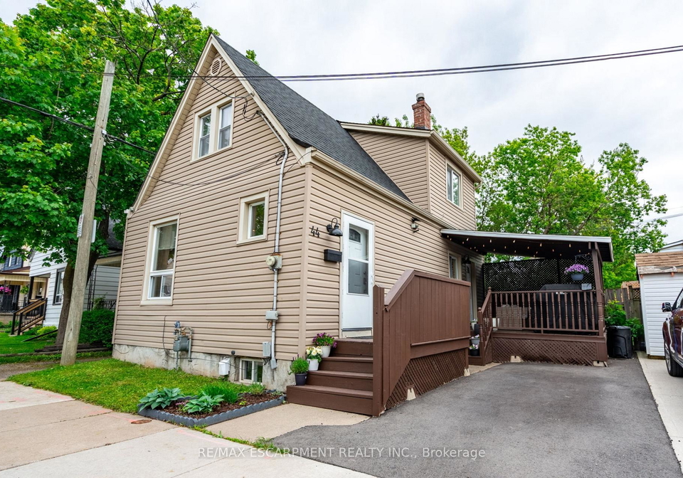 44-fairview-avenue-hamilton-ontario-x12181323