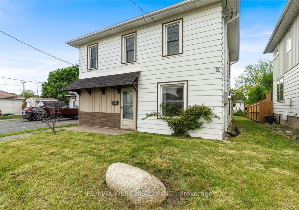 12-mccann-street-quinte-west-ontario-x12181474