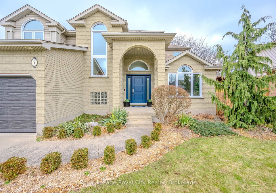 7-elderberry-court-guelph-ontario-x12181559