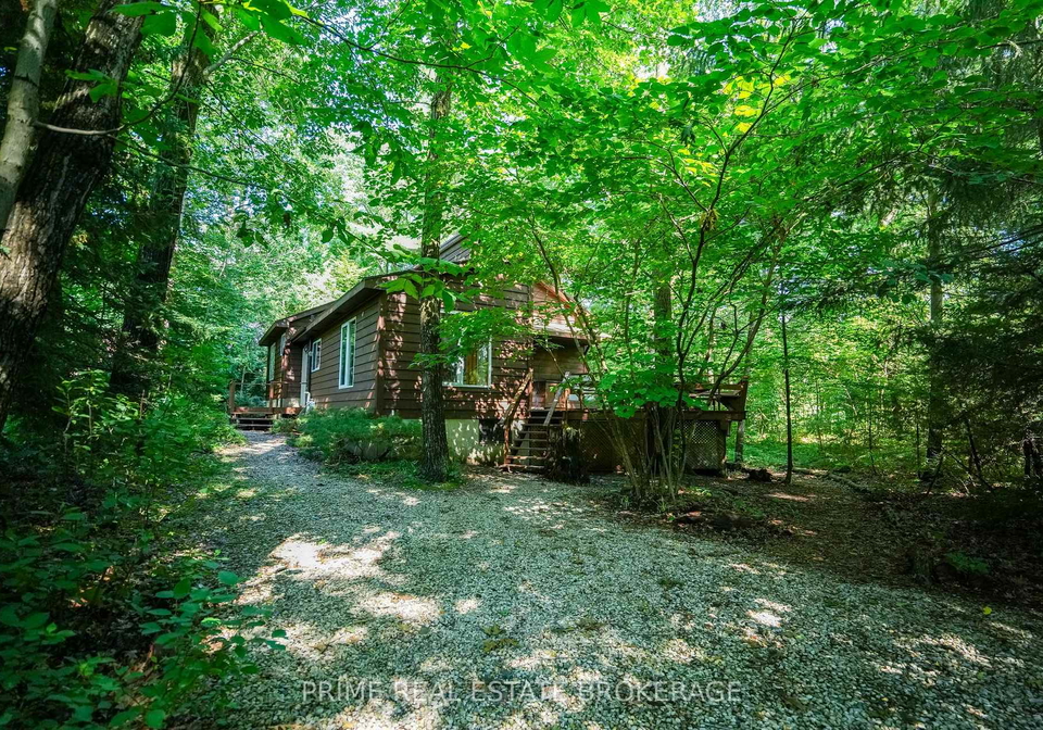 9919-pinery-lane-lambton-shores-ontario-x12181577