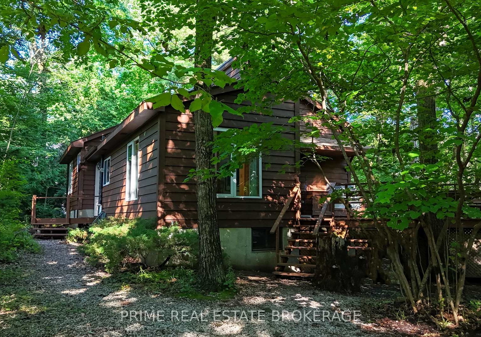 9919-pinery-lane-lambton-shores-ontario-x12181577