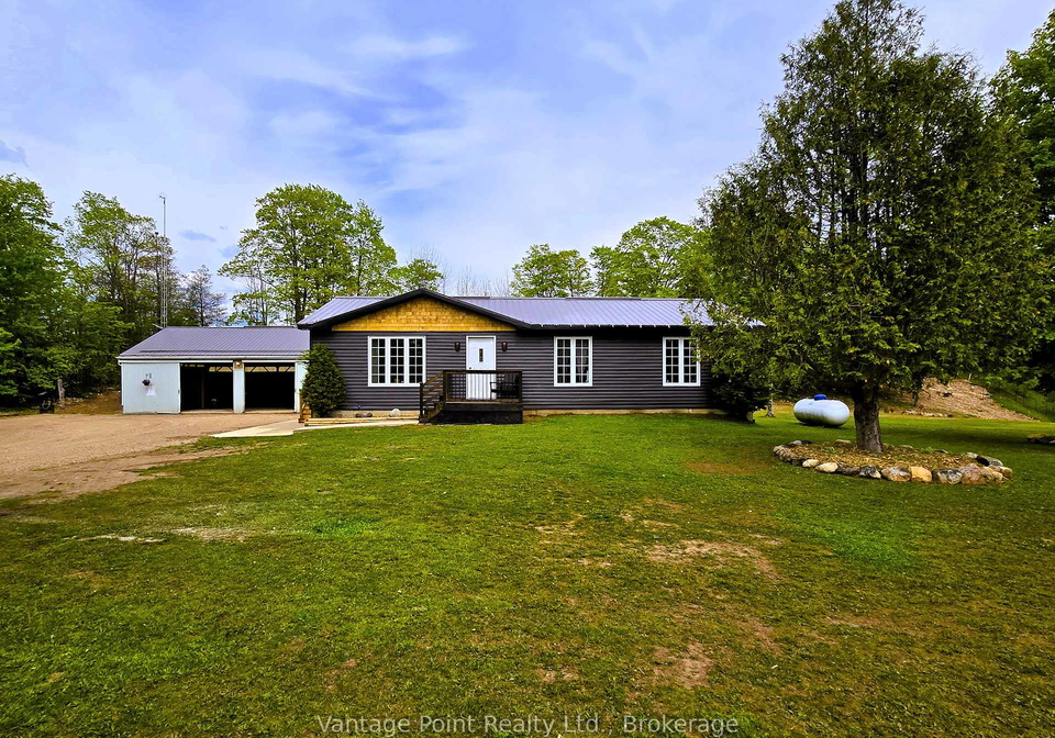 544302-80-sideroad-west-grey-ontario-x12181777