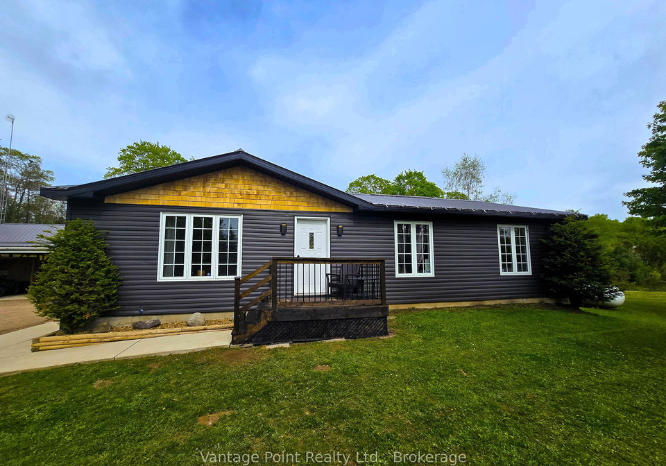 544302-80-sideroad-west-grey-ontario-x12181777
