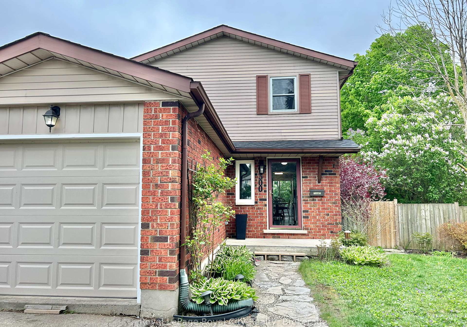 300-strathallan-street-centre-wellington-ontario-x12181804