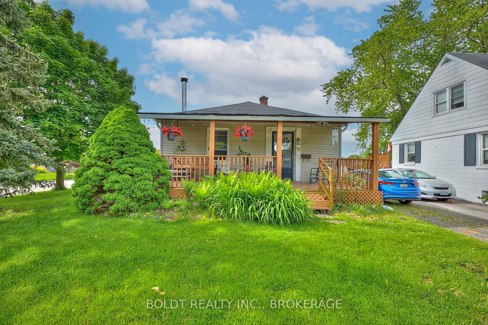 33-argyle-crescent-st-catharines-ontario-x12181840