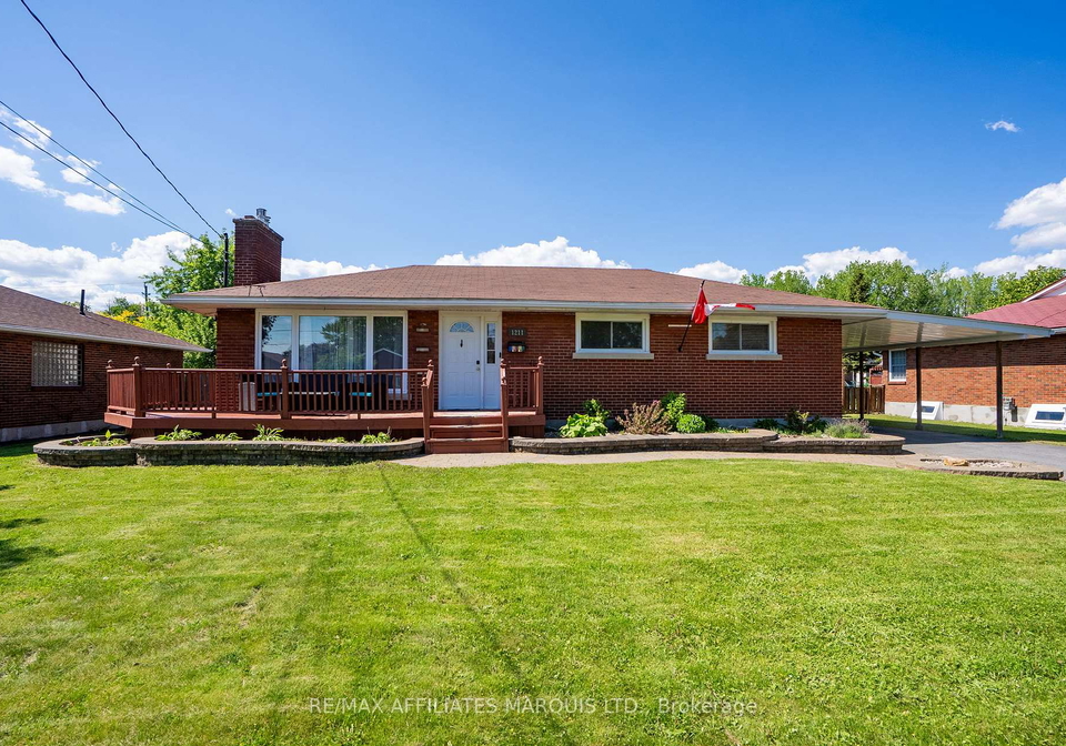 1211-princess-street-cornwall-ontario-x12182136