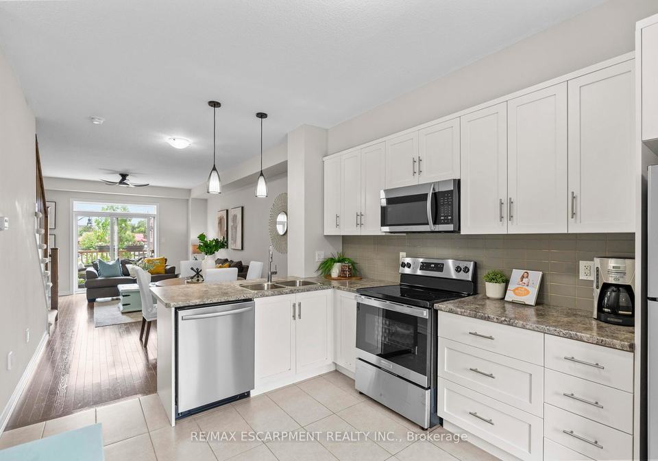 215-dundas-street-e-hamilton-ontario-x12182308