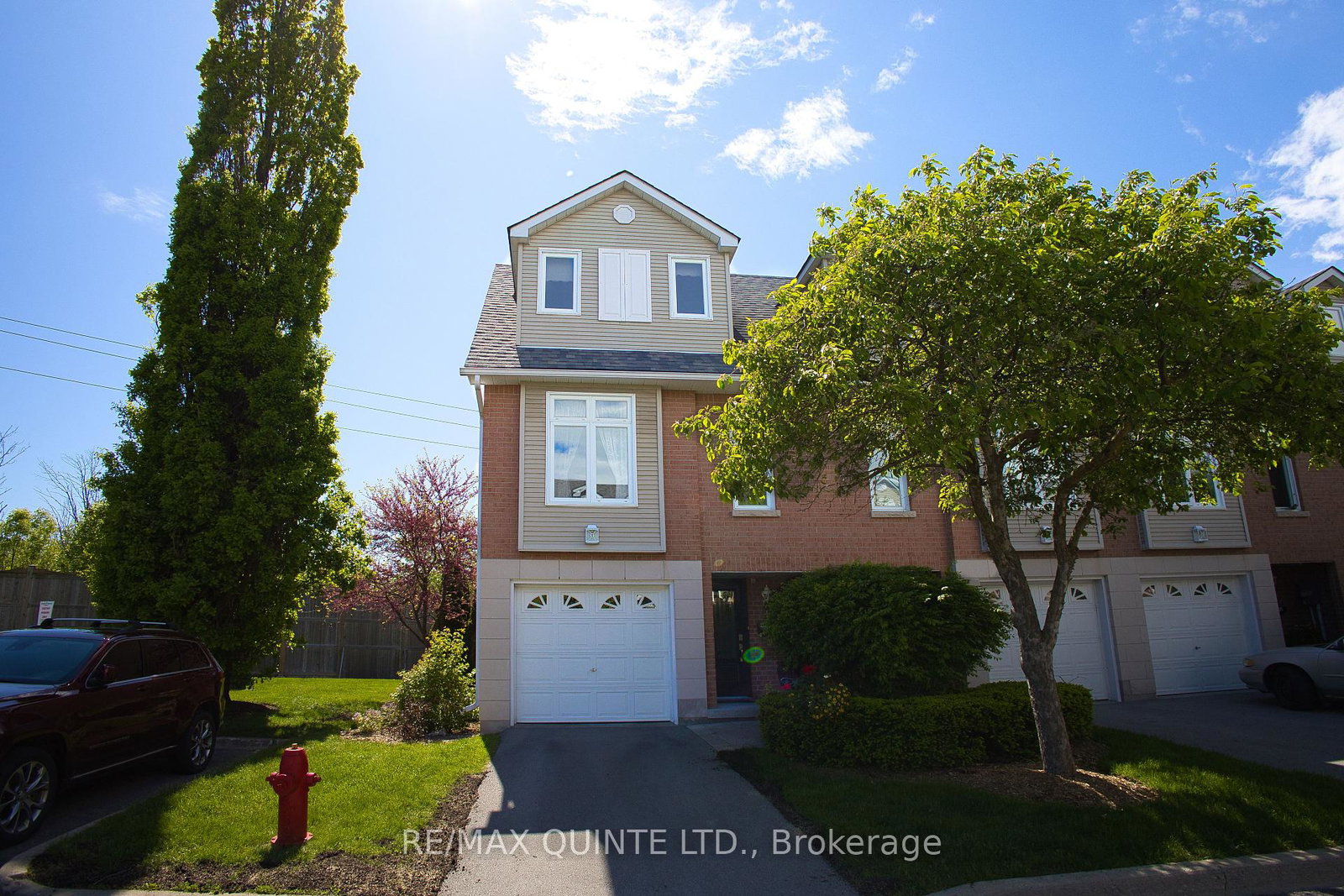 9-progress-avenue-belleville-ontario-x12182309