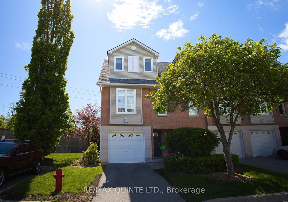9-progress-avenue-belleville-ontario-x12182309