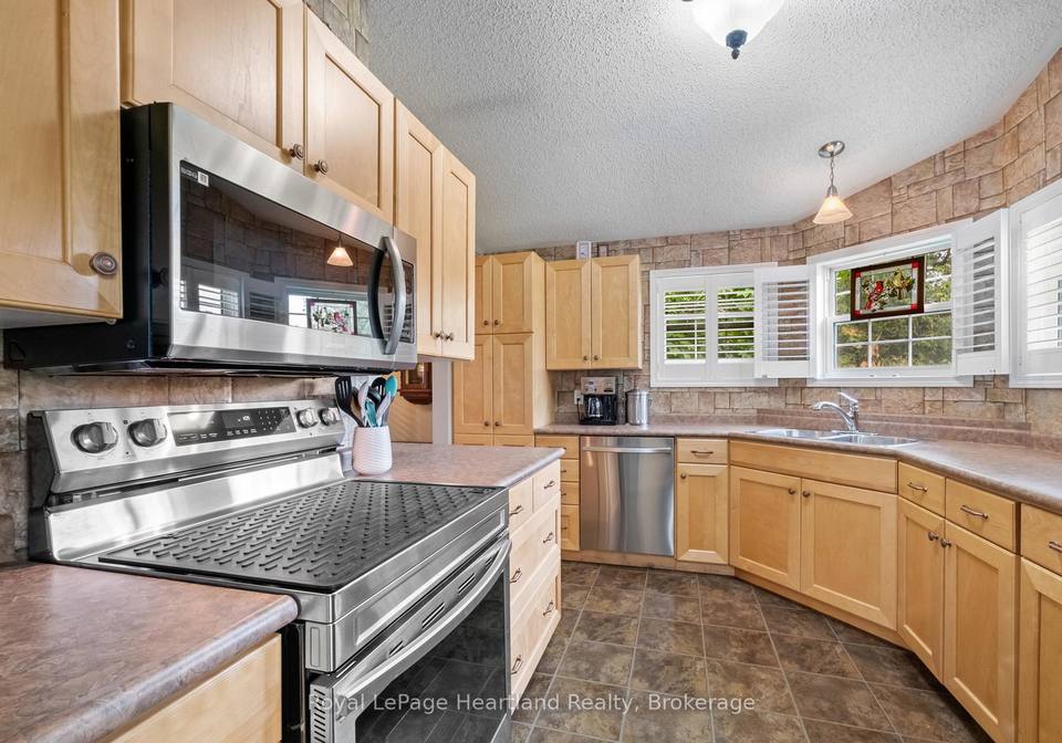 81402-champlain-boulevard-ashfield-colborne-wawanosh-ontario-x12182333