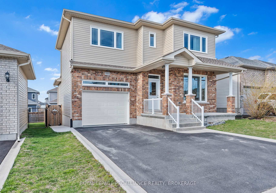 1502-clover-street-kingston-ontario-x12182339