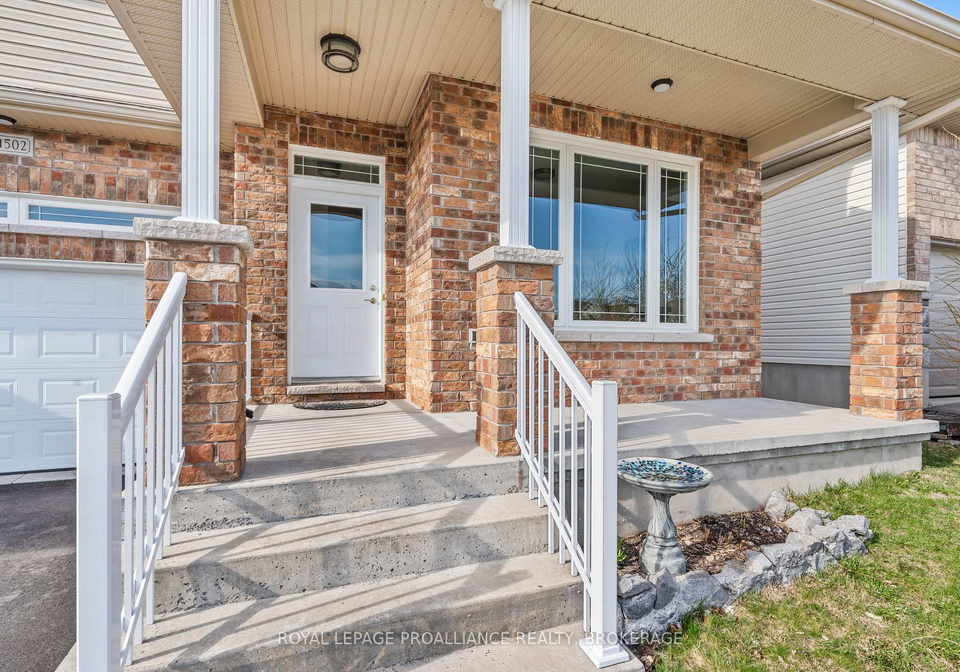1502-clover-street-kingston-ontario-x12182339
