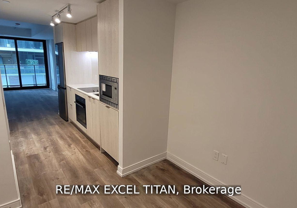 1-jarvis-street-hamilton-ontario-x12182429