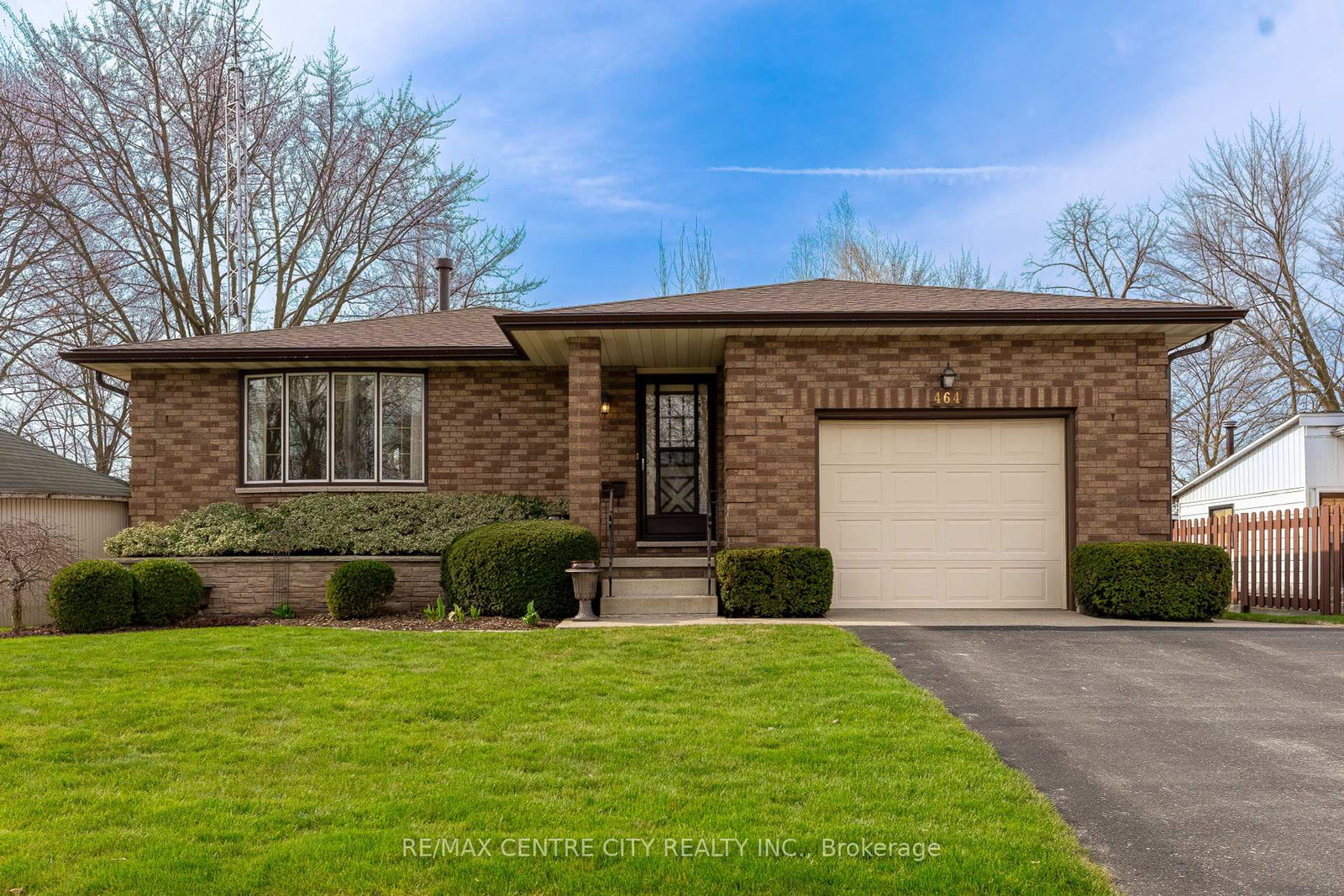 464-huron-street-warwick-ontario-x12182565