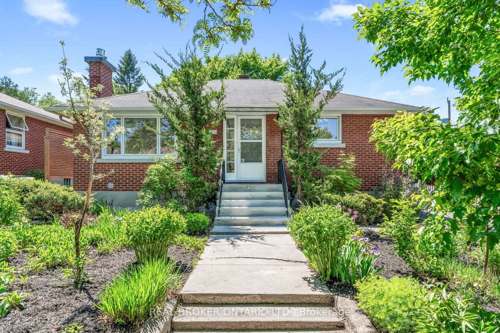 174-dahlia-avenue-ottawa-ontario-x12182723