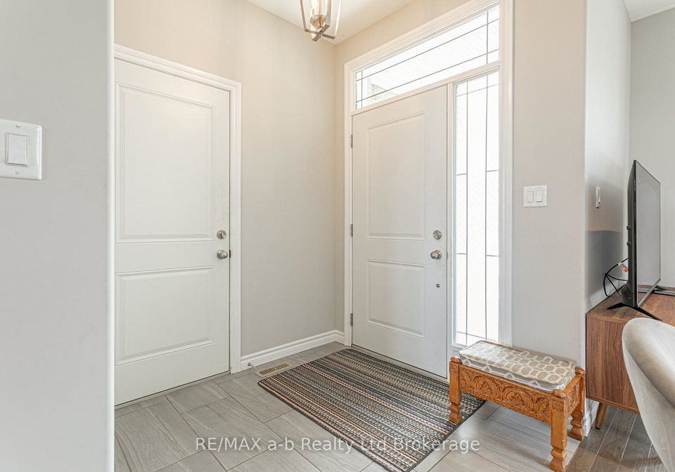 215-cherry-street-ingersoll-ontario-x12183673