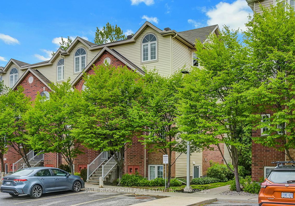 113-steele-park-private-ottawa-ontario-x12183901