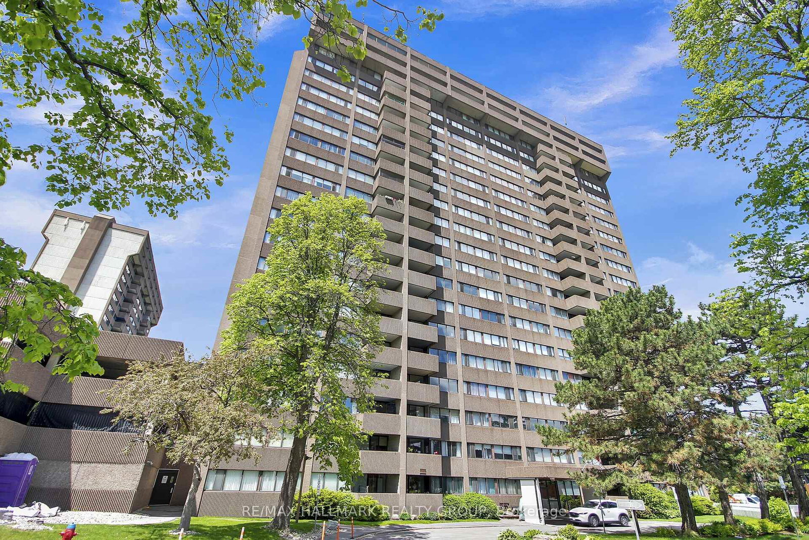1285-cahill-drive-ottawa-ontario-x12183936