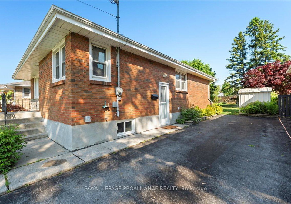 64-southview-avenue-belleville-ontario-x12184070