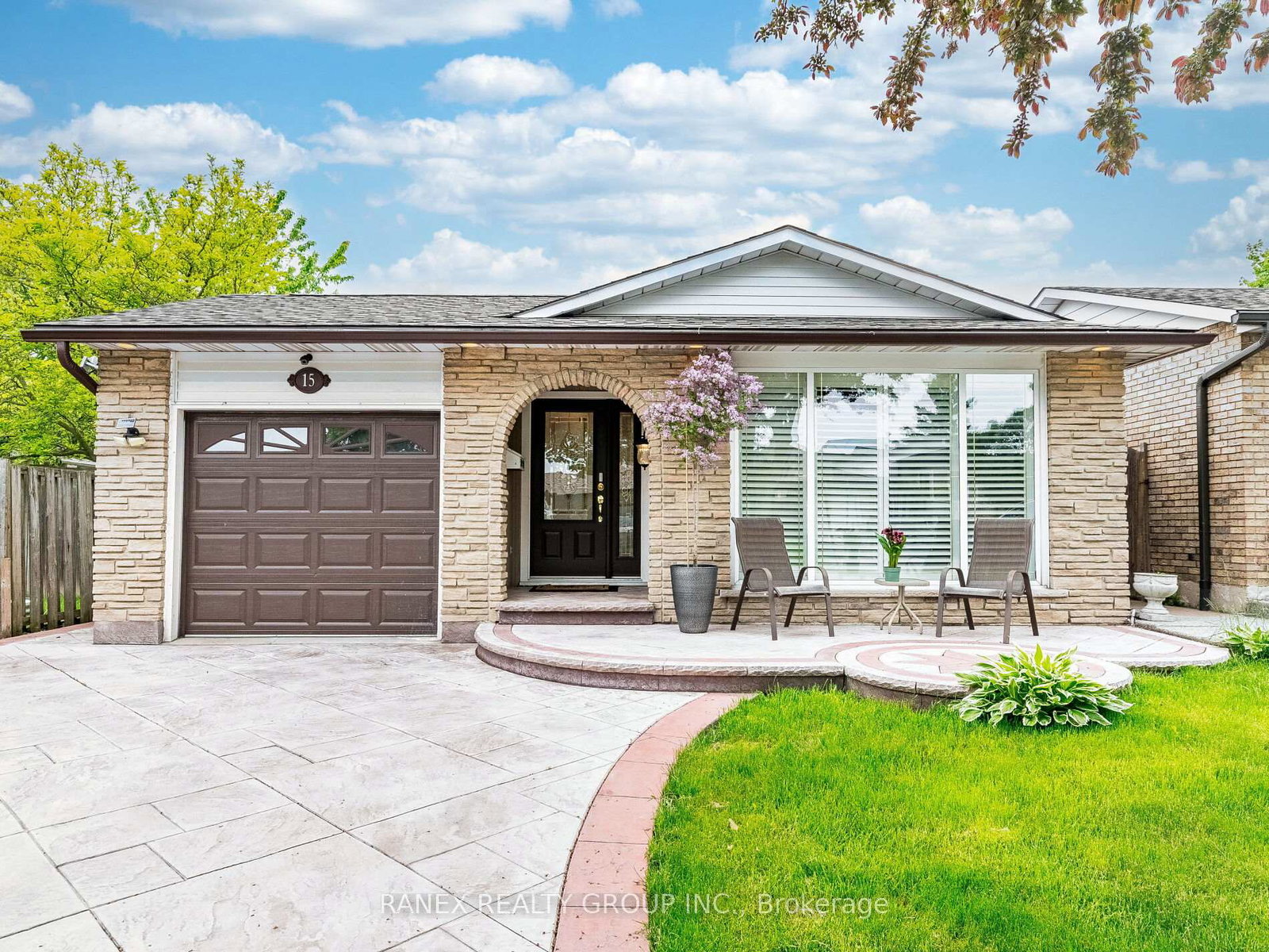 15-fiona-crescent-hamilton-ontario-x12184078