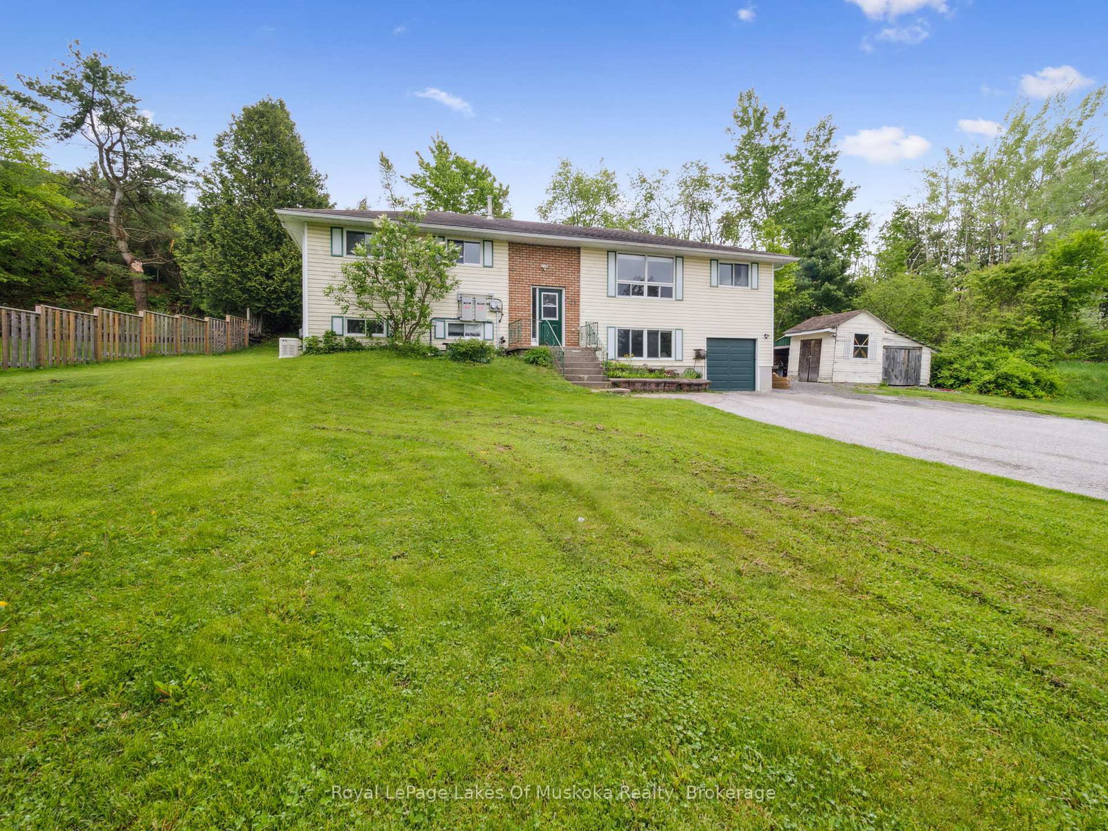 63-beaumont-drive-bracebridge-ontario-x12184300