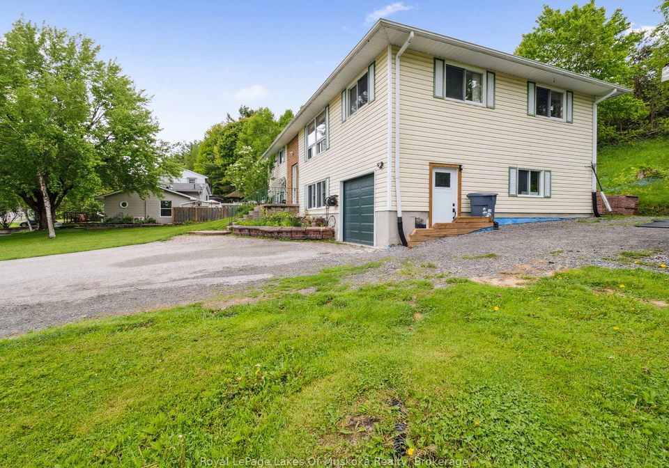 63-beaumont-drive-bracebridge-ontario-x12184300